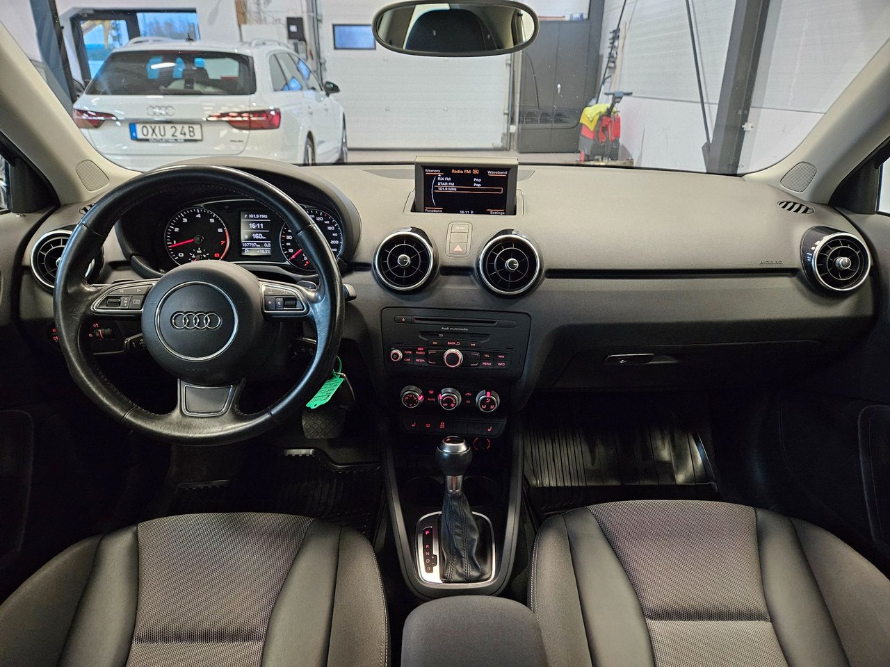 Audi A1 1.4 TFSI S Tronic, 122hp, 2011