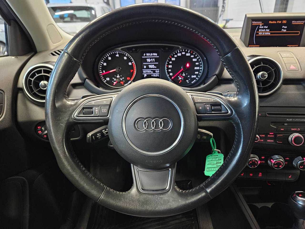 Audi A1 1.4 TFSI S Tronic, 122hp, 2011