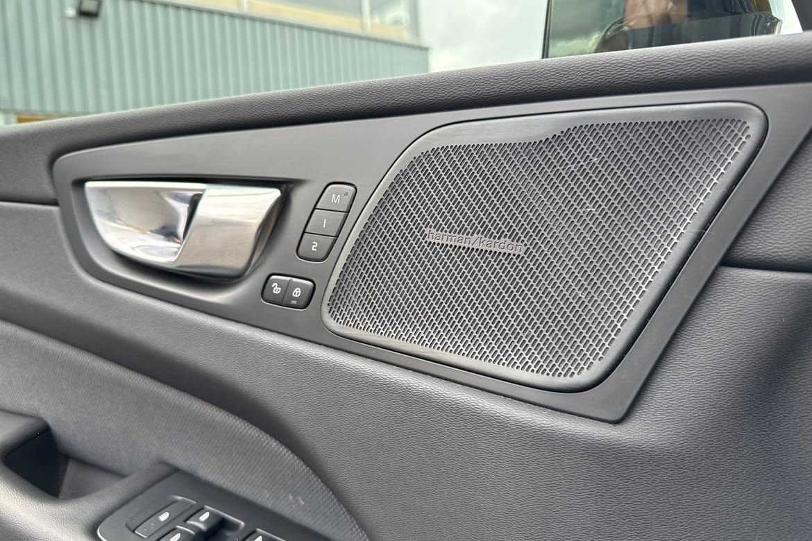 Volvo XC60 B5 AWD Geartronic, 235hp, 2022