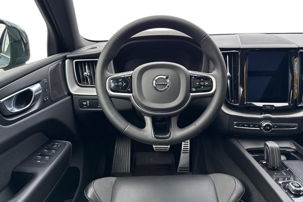 Volvo XC60 B5 AWD Geartronic, 235hp, 2022