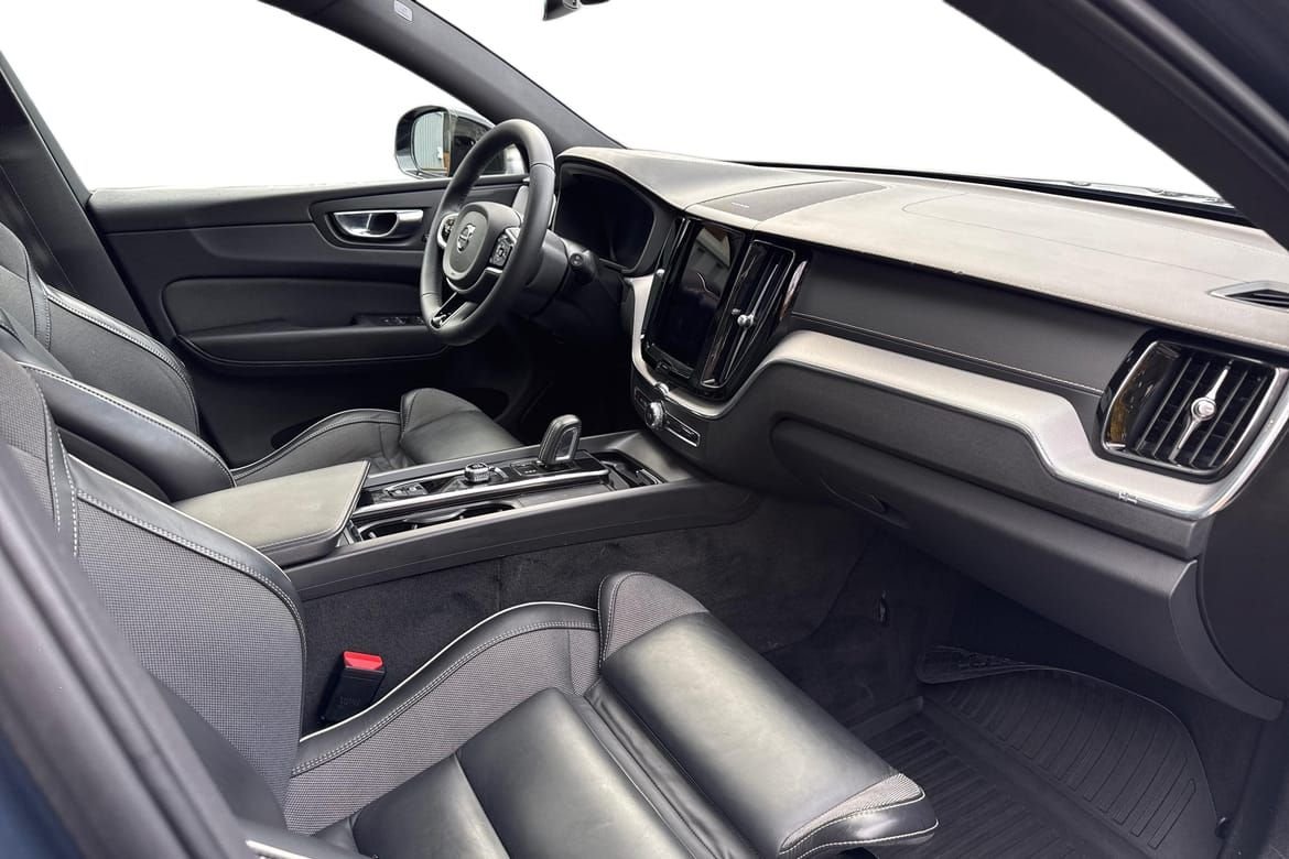 Volvo XC60 B5 AWD Geartronic, 235hp, 2022