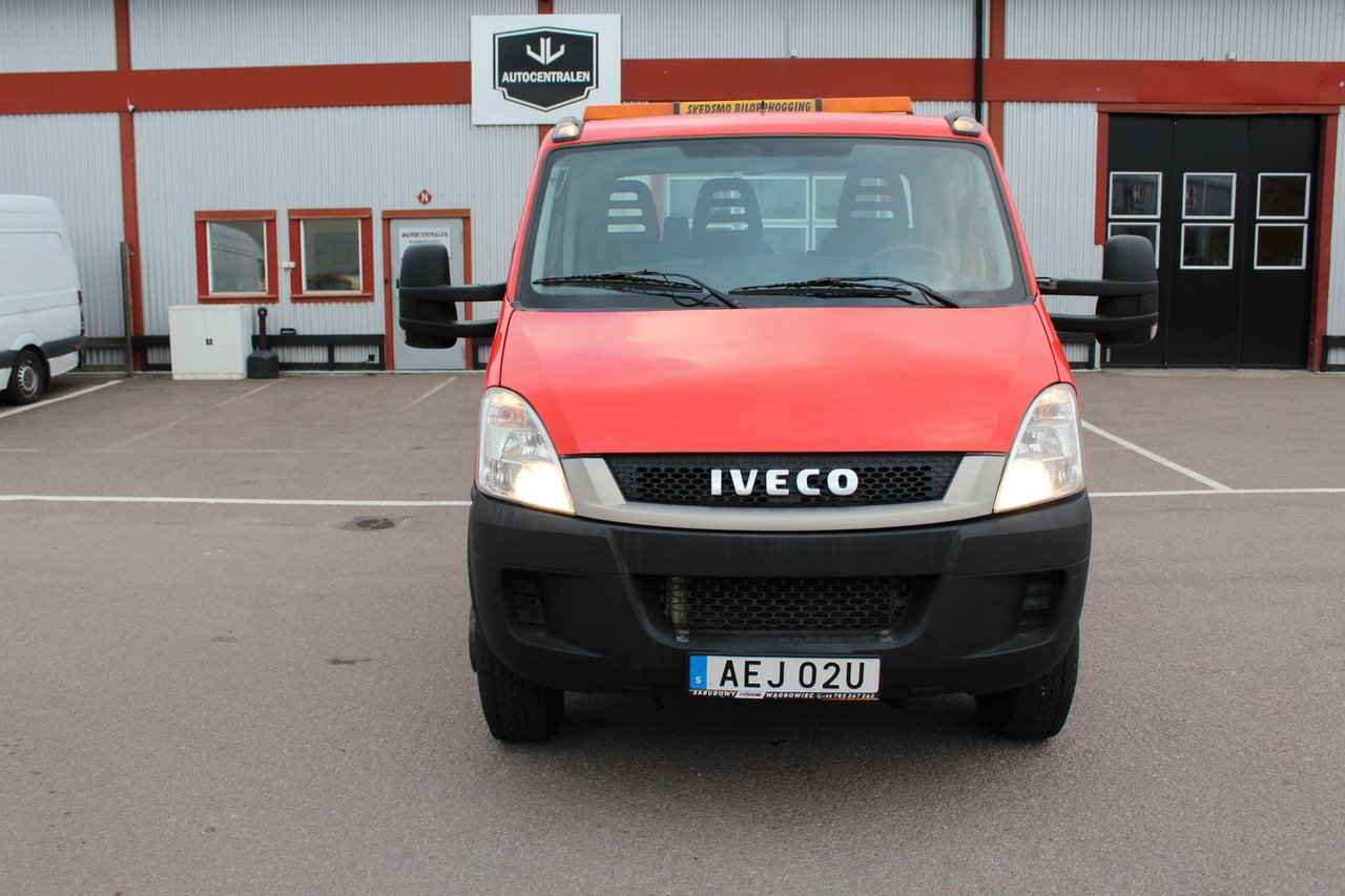 Iveco Daily 65C18 Karosseri Cab 3.0 HPT Manuell, 6-trinn, 176hk, 2009