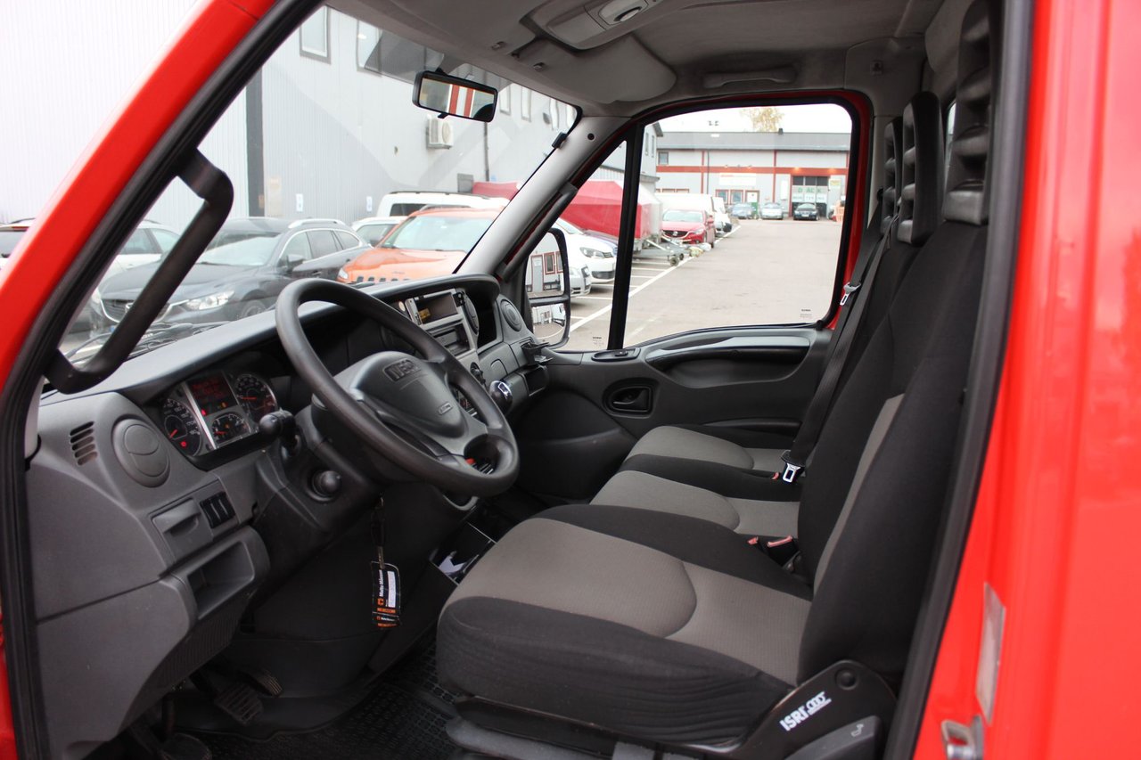 Iveco Daily 65C18 Karosseri Cab 3.0 HPT Manuell, 6-trinn, 176hk, 2009