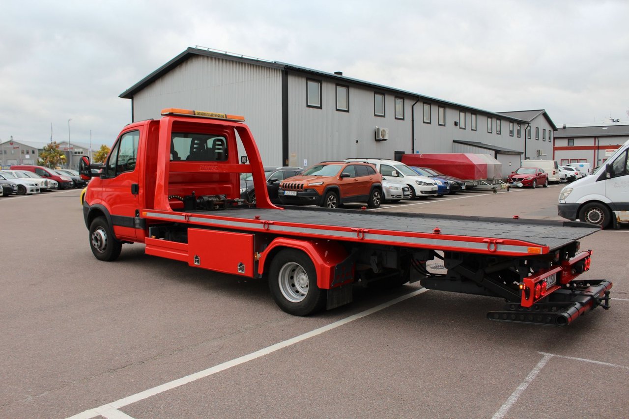 Iveco Daily 65C18 Karosseri Cab 3.0 HPT Manuell, 6-trinn, 176hk, 2009