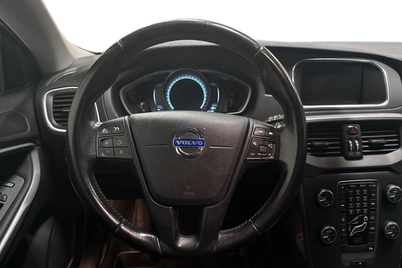 Volvo V40 T2 Manuell, 120hk, 2014