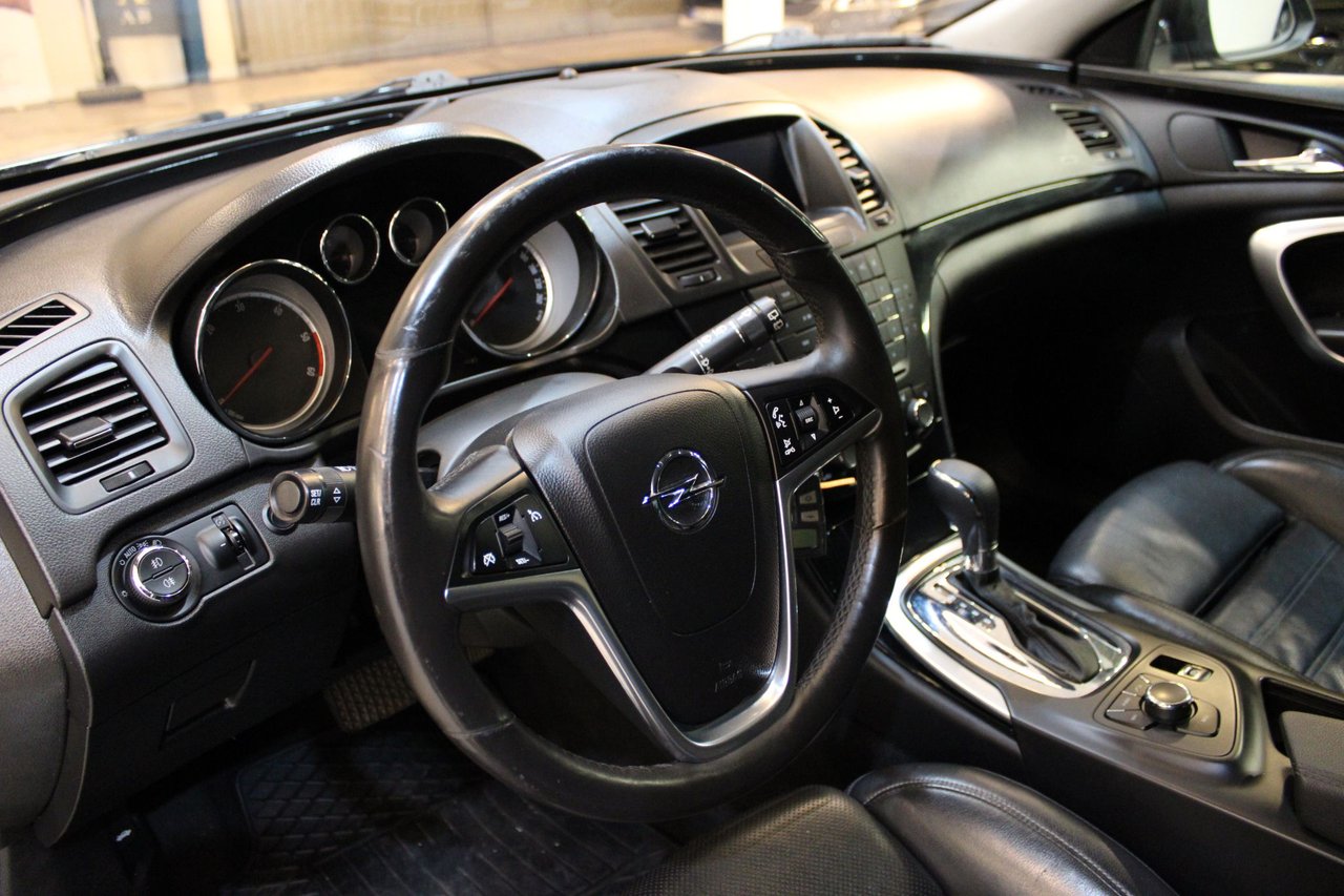 Opel Insignia Sports Tourer 2.0 BiTurbo CDTI 4x4 Automatisk, 6-trinn, 195hk, 2013