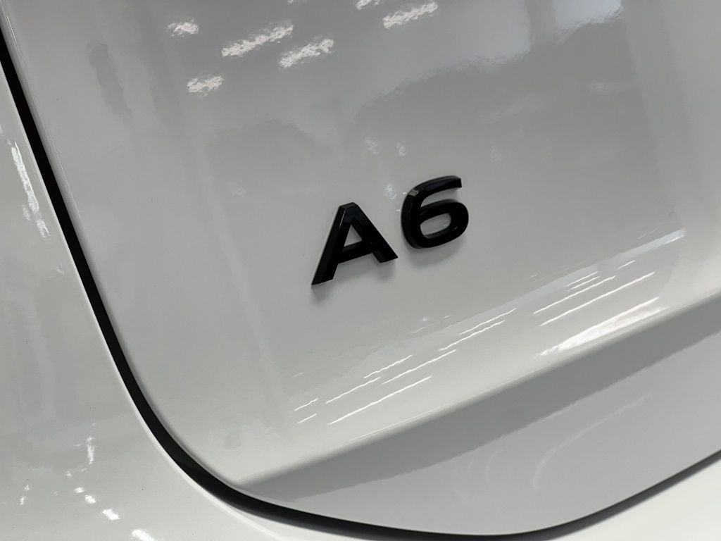 Audi A6 Avant e-tron quattro, 428hp, 2025