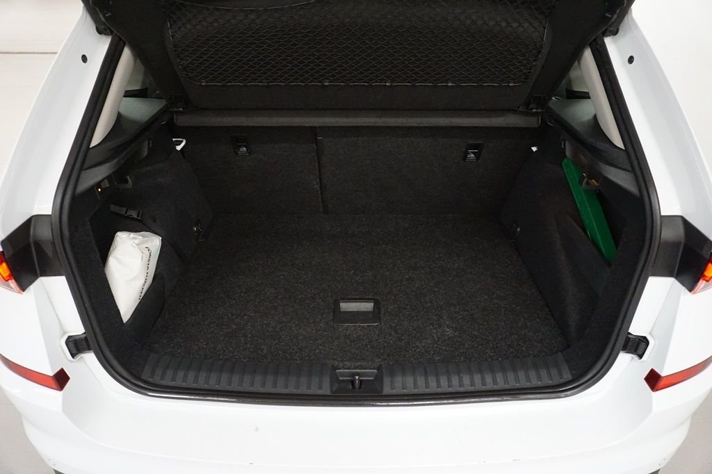 Škoda Kamiq 1.0 TSI DSG Sekventiell, 110hk, 2023