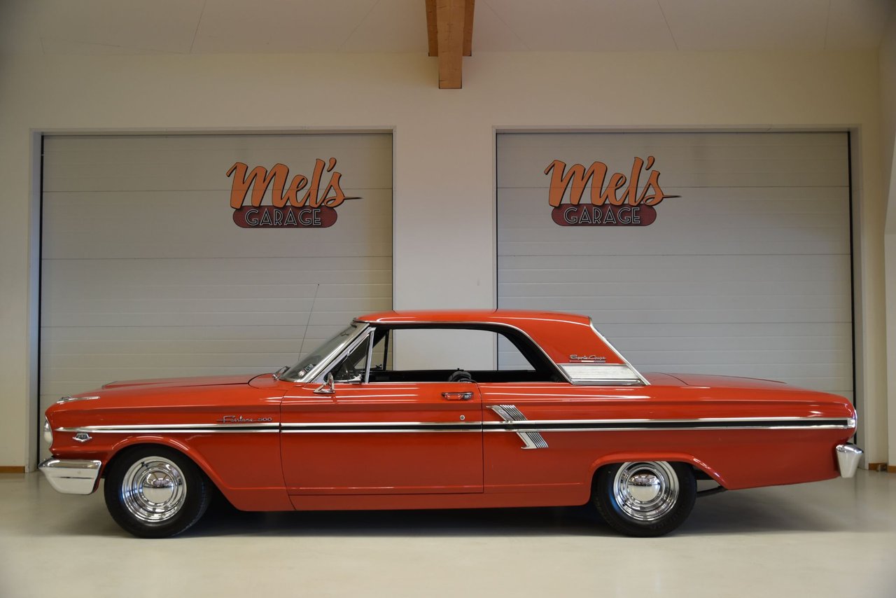Ford Fairlane 500 Sports Coup...