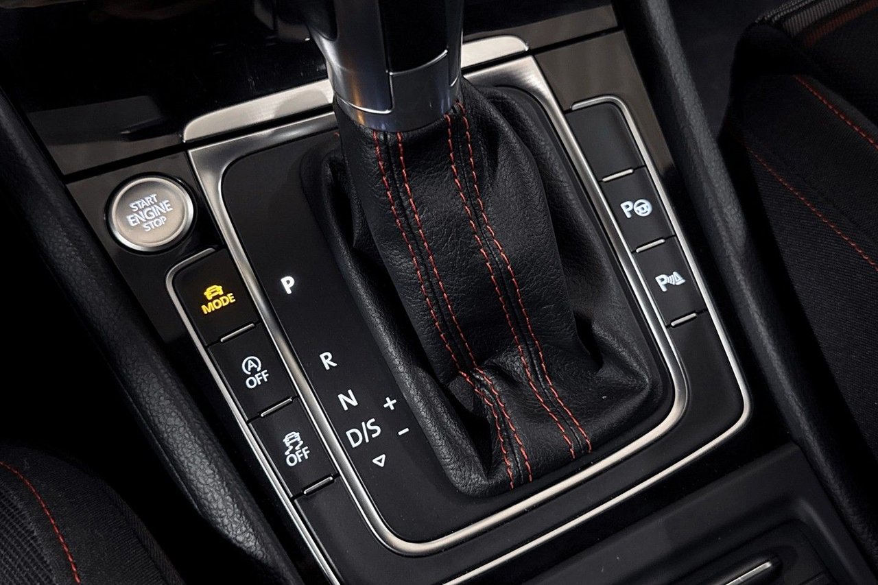 Volkswagen Golf 5-door GTI Performance 2.0 TSI BMT DSG Sekventiell, 245hk, 2017