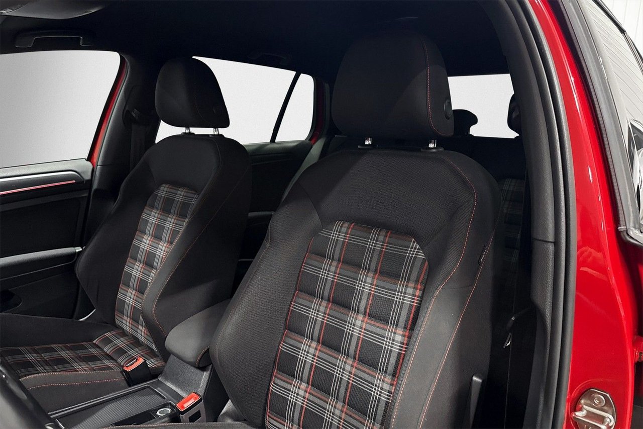 Volkswagen Golf 5-door GTI Performance 2.0 TSI BMT DSG Sekventiell, 245hk, 2017