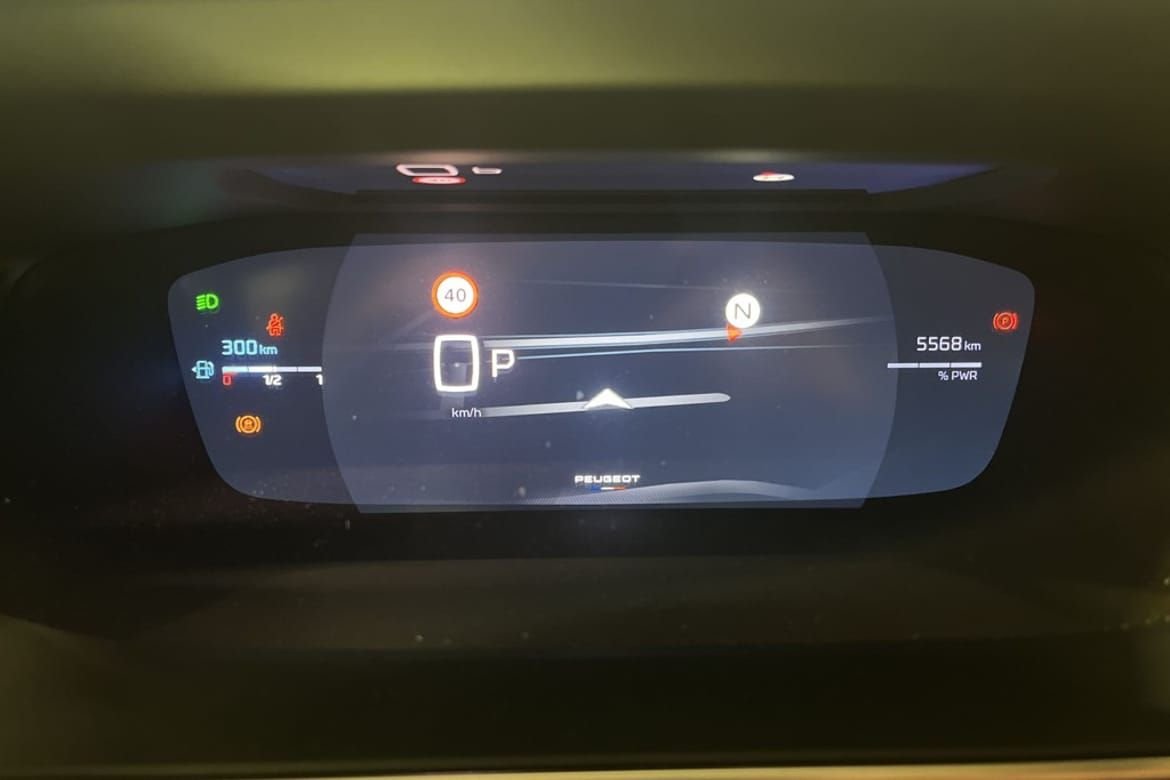 Peugeot 2008 1.2 PureTech 136 e-DSC, 136hk, 2024