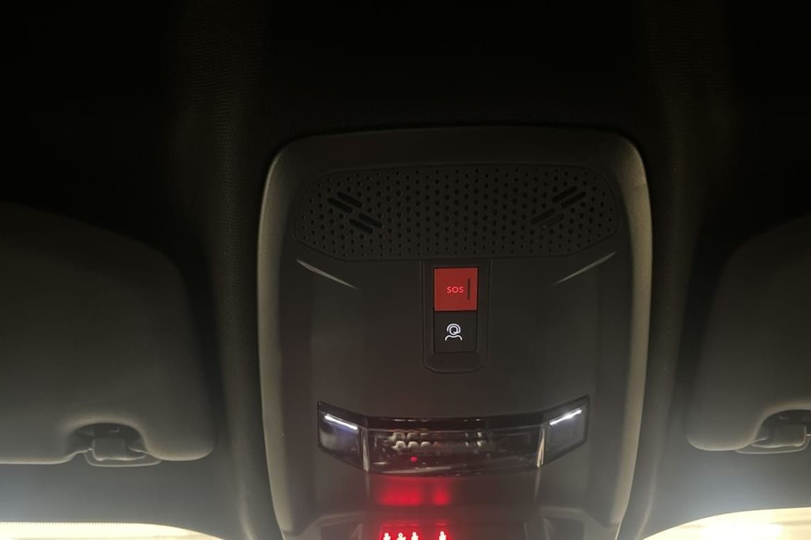 Peugeot 2008 1.2 PureTech 136 e-DSC, 136hk, 2024