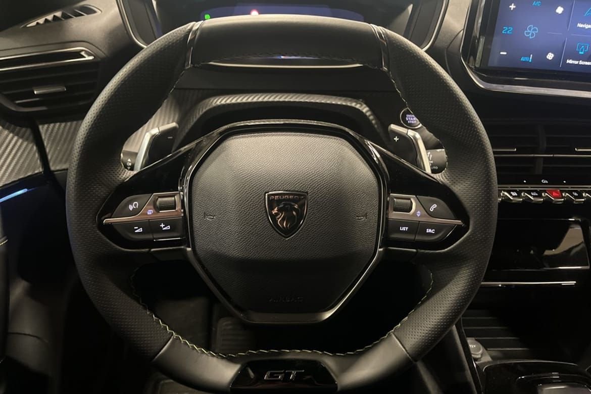 Peugeot 2008 1.2 PureTech 136 e-DSC, 136hk, 2024