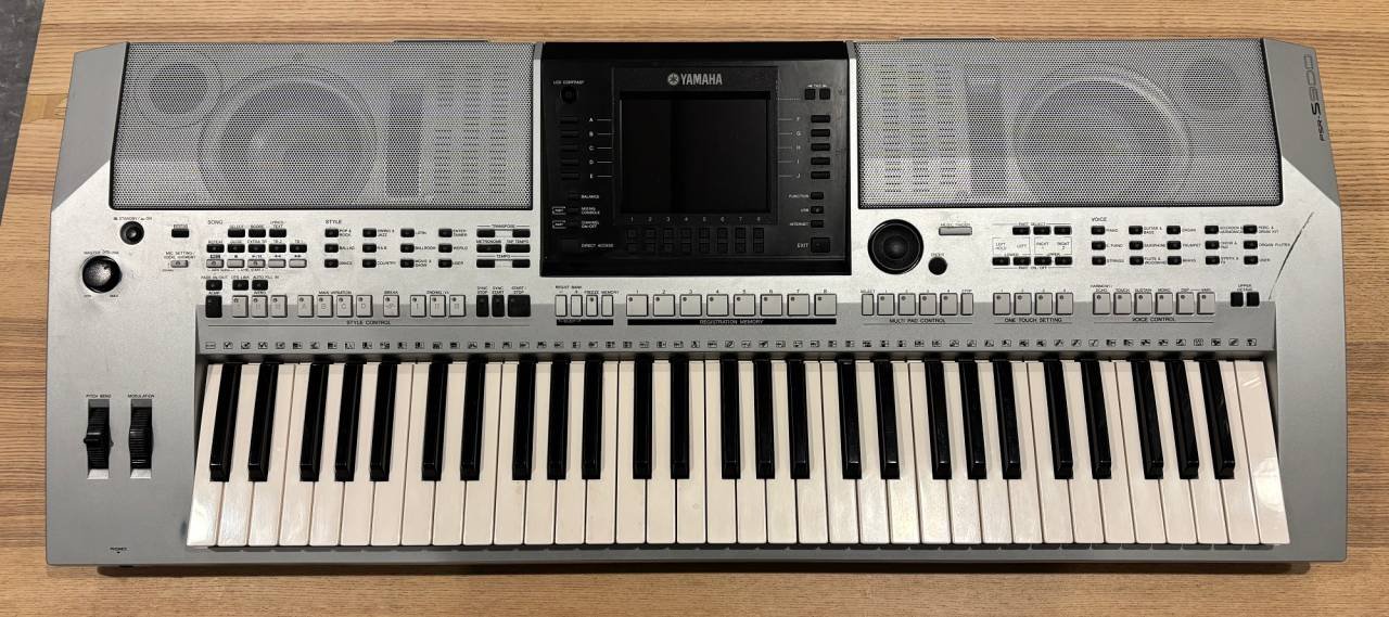 Yamaha PSR-S900 Workstation -...