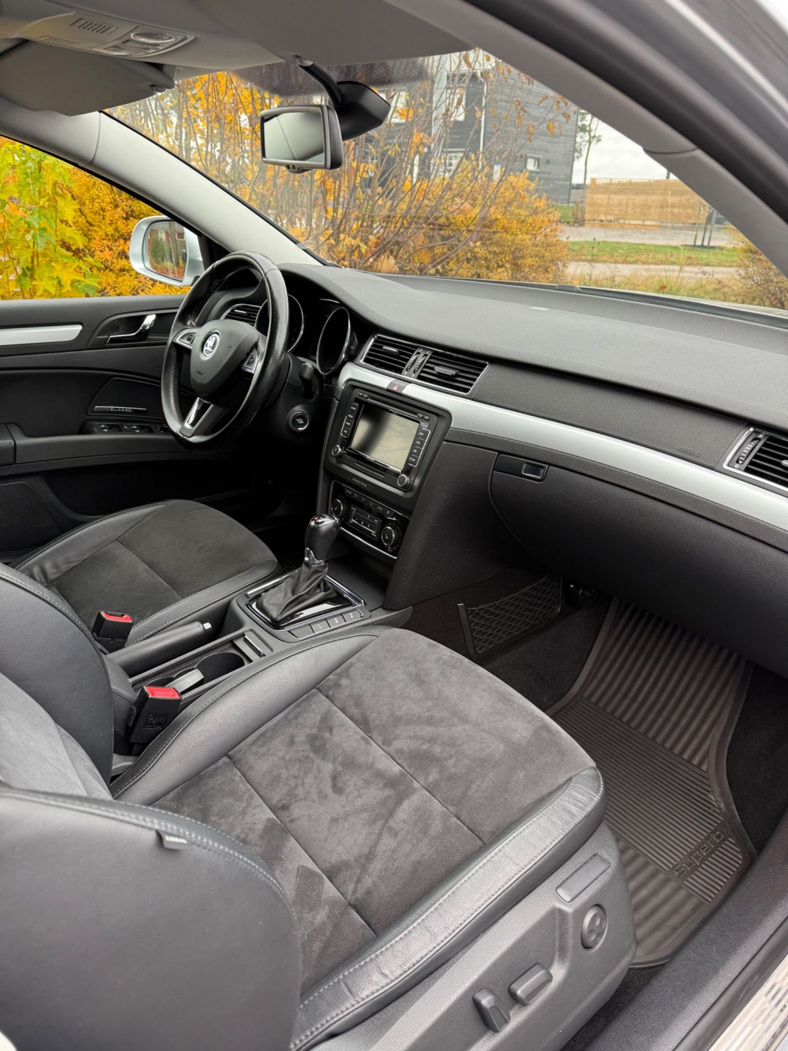 Škoda Superb Kombi 2.0 TDI 4x4 DSG Sekventiell, 170hk, 2014