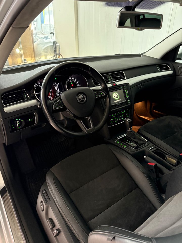 Škoda Superb Kombi 2.0 TDI 4x4 DSG Sekventiell, 170hk, 2014