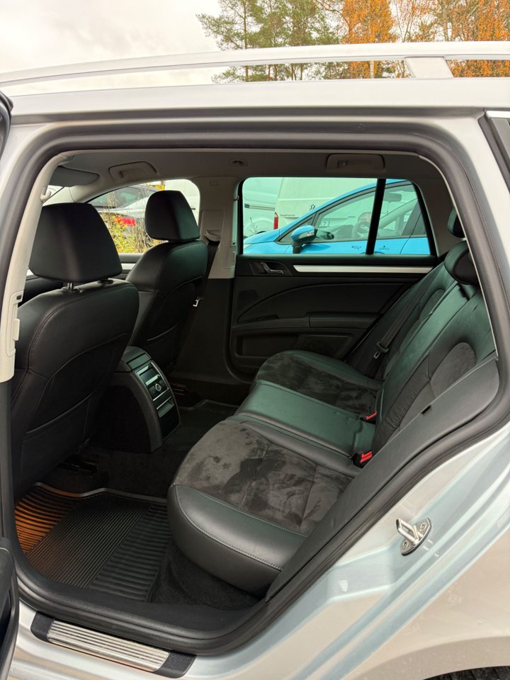 Škoda Superb Kombi 2.0 TDI 4x4 DSG Sekventiell, 170hk, 2014