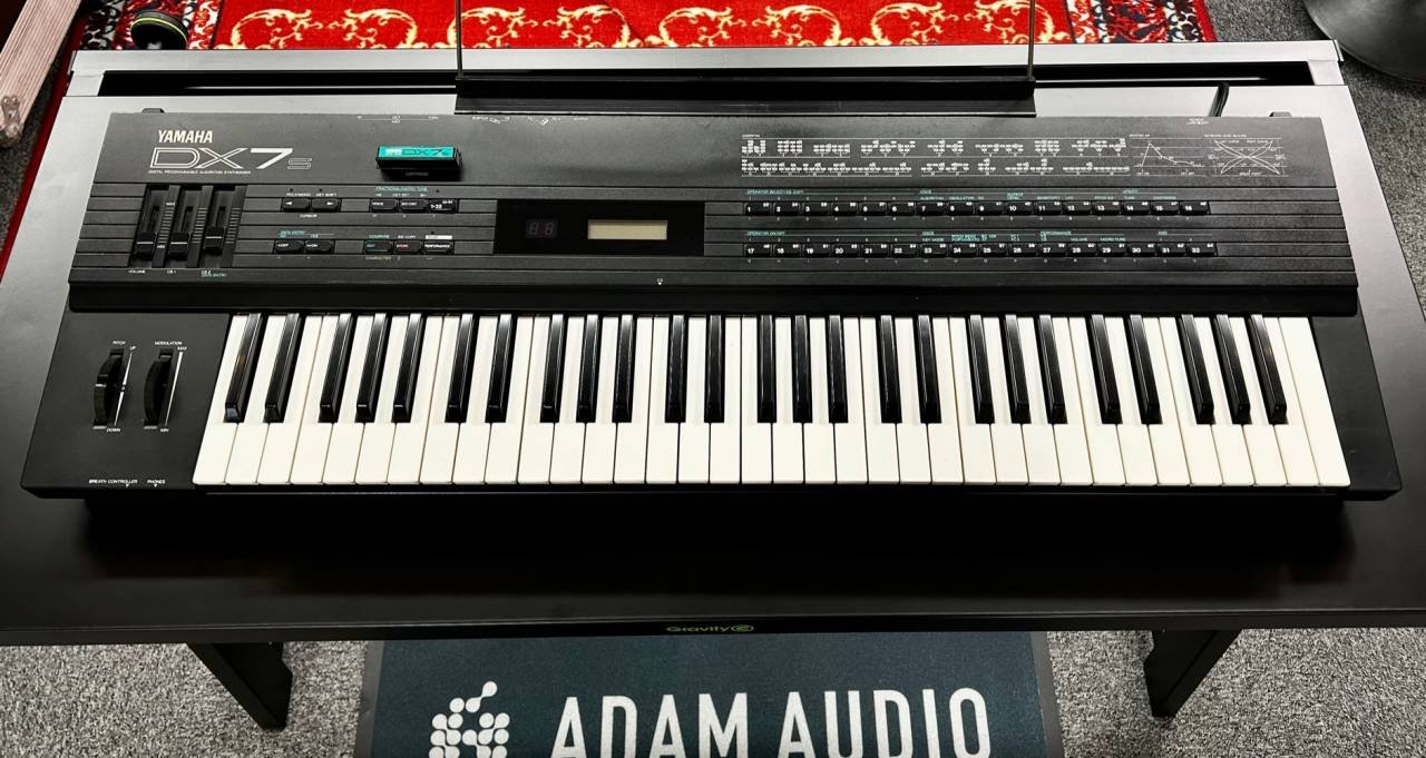 Yamaha DX7s