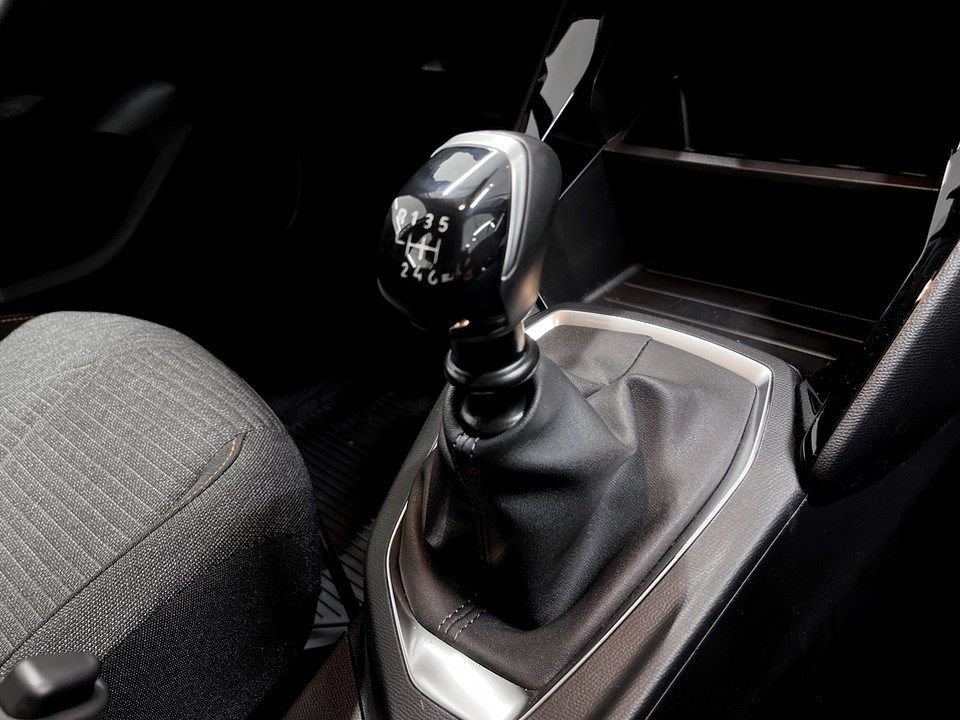 Peugeot 208 1.2 PureTech 100 Manual, 100hp, 2025