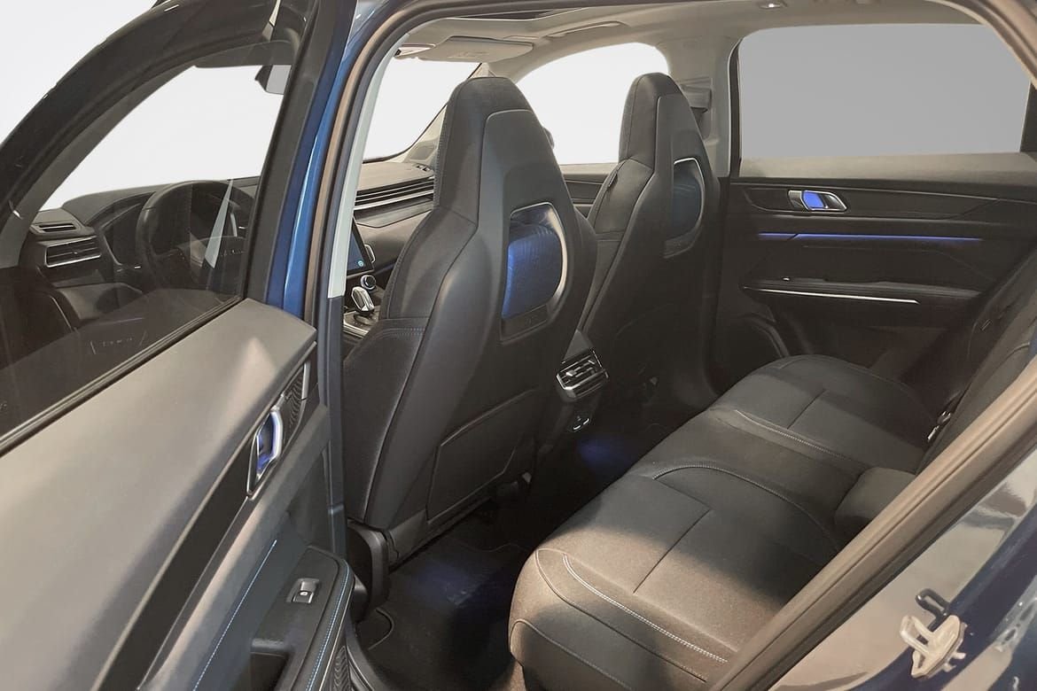 Lynk & Co 01 PHEV DDCT, 7-trinn, 261hk, 2022