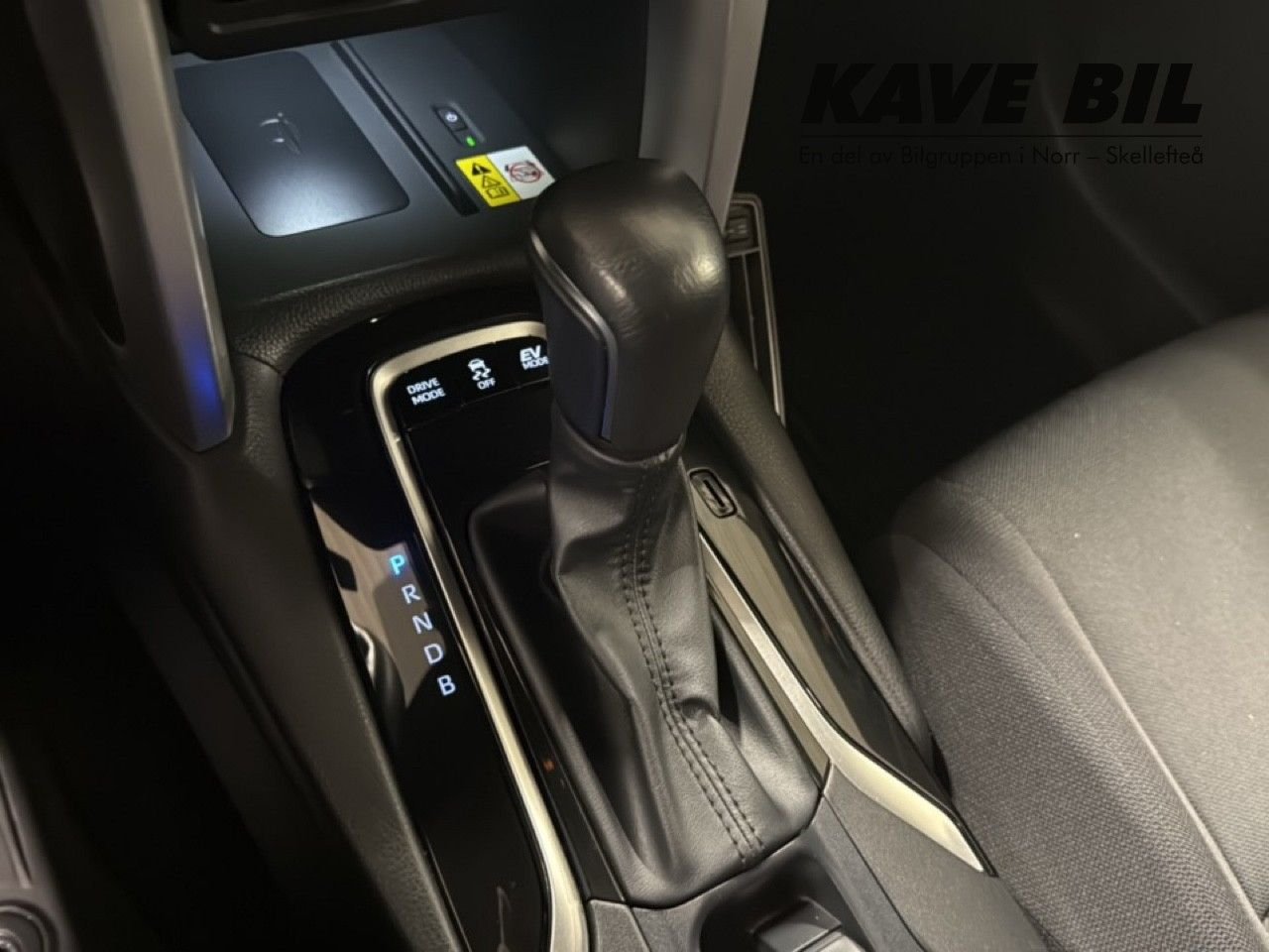 Toyota Corolla Cross Hybrid AWD-i e-CVT, 197hk, 2023