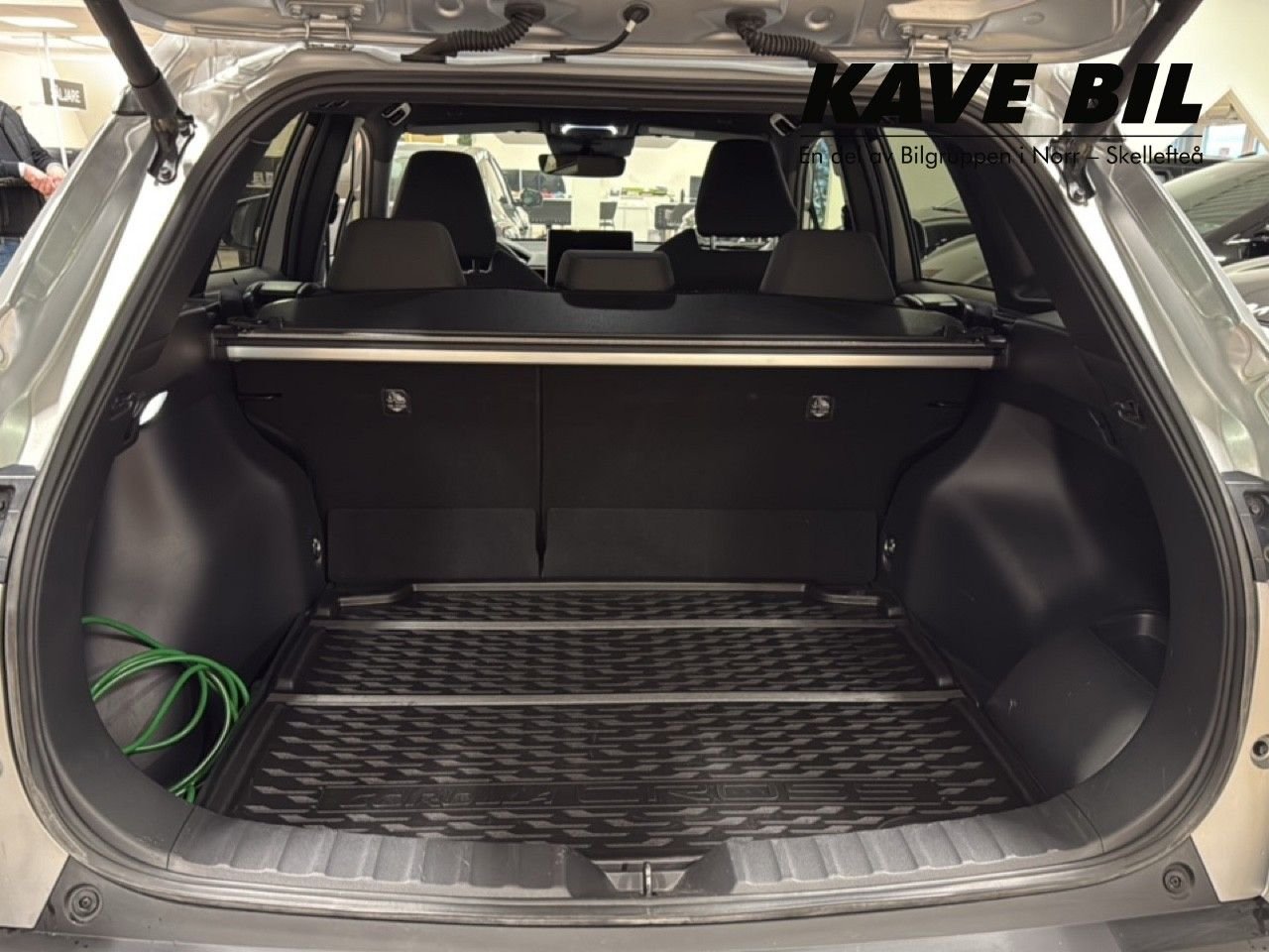 Toyota Corolla Cross Hybrid AWD-i e-CVT, 197hk, 2023