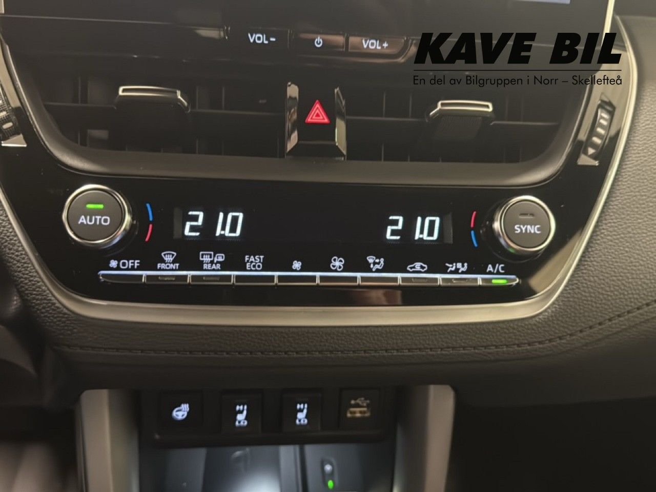 Toyota Corolla Cross Hybrid AWD-i e-CVT, 197hk, 2023