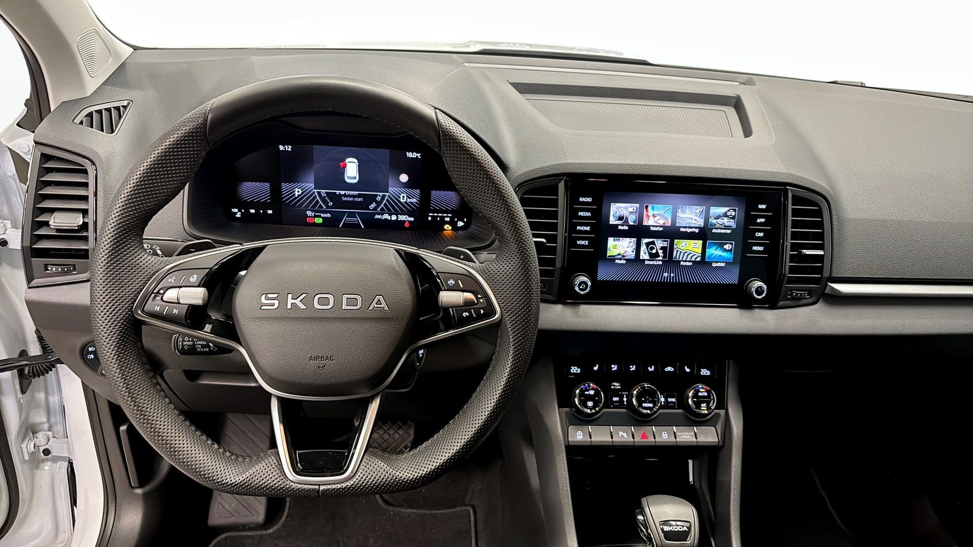 Škoda Karoq 1.5 TSI DSG Sequential, 150hp, 2025