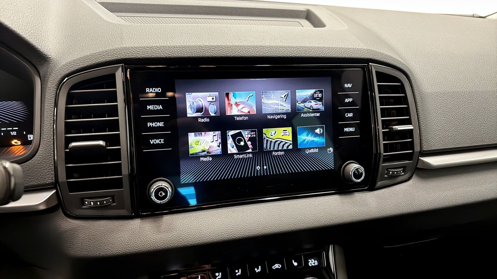 Škoda Karoq 1.5 TSI DSG Sequential, 150hp, 2025