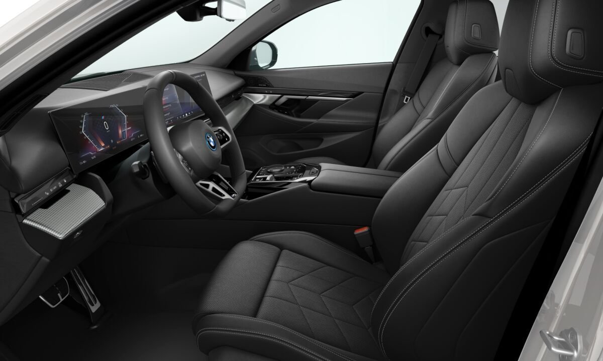BMW i5 xDrive40 Touring, 394ps, 2026