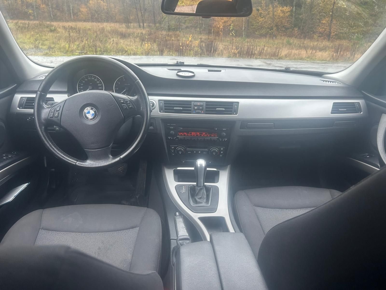 BMW 320i Sedan Automatisk, 6-trinn, 150ps, 2005