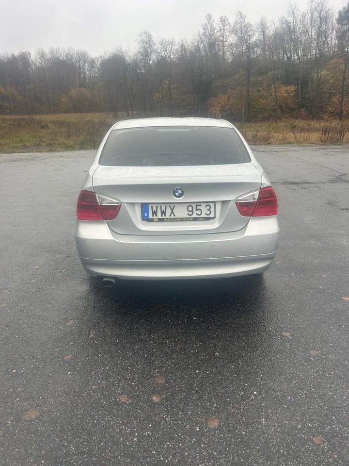 BMW 320i Sedan Automatisk, 6-trinn, 150ps, 2005