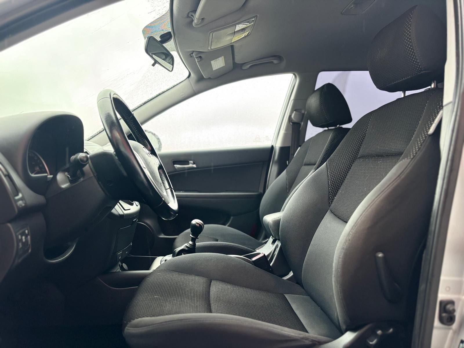 Hyundai i30cw 1.6 CRDi Manual, 116hp, 2010