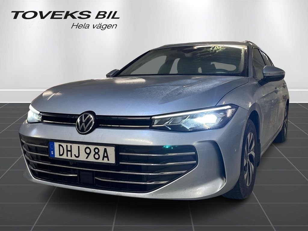 Volkswagen Passat B9  BUSINES...