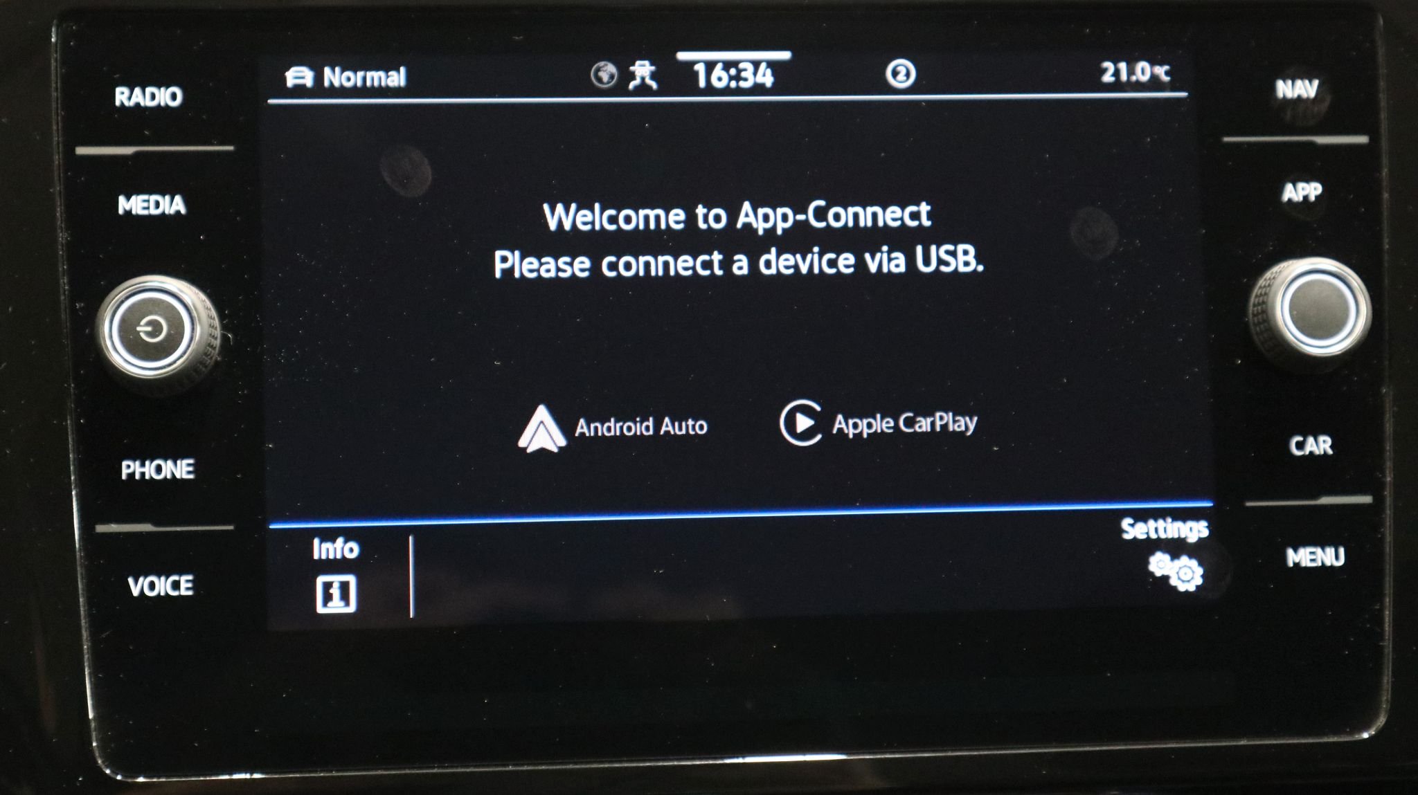 Volkswagen Passat Stasjonsvogn 2.0 TDI DPF SCR 4Motion DSG sekvensiell, 7-trinn, 200ps, 2024