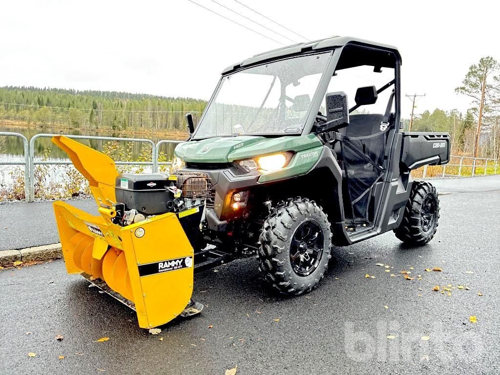 Can-Am 4hjuling med snöslunga...