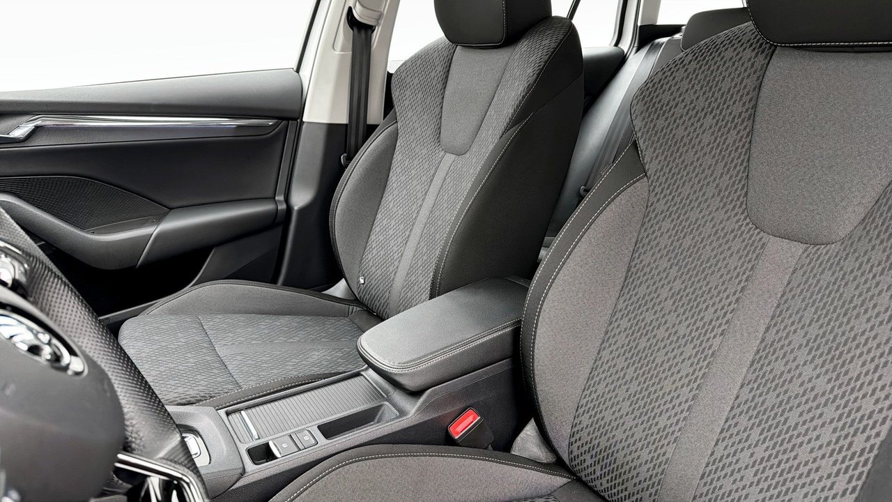 Škoda Octavia Stasjonsvogn 1.0 TSI e-TEC DSG sekvensiell, 7-trinn, 110ps, 2023