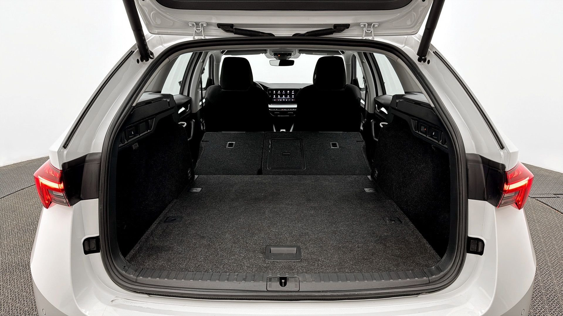 Škoda Octavia Stasjonsvogn 1.0 TSI e-TEC DSG sekvensiell, 7-trinn, 110ps, 2023