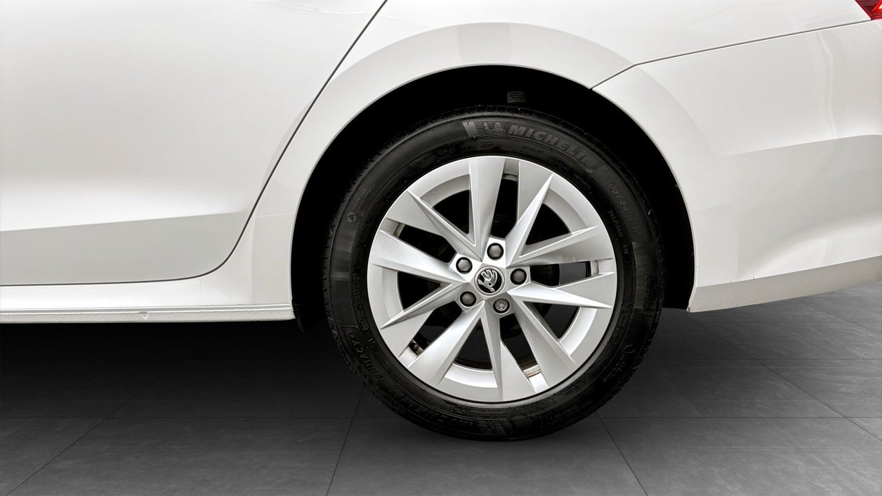 Škoda Octavia Stasjonsvogn 1.0 TSI e-TEC DSG sekvensiell, 7-trinn, 110ps, 2023