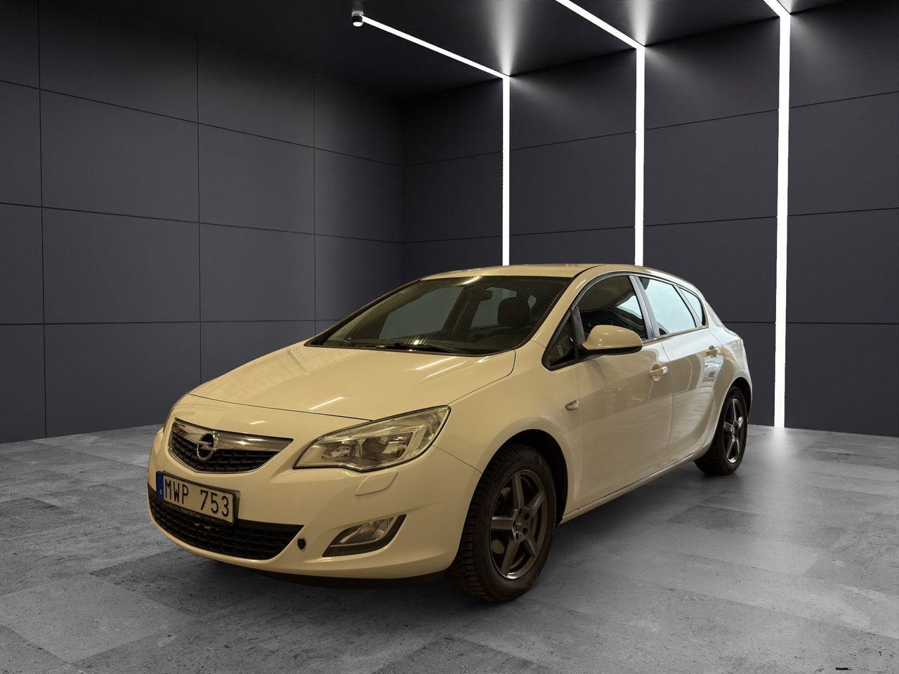 Opel Astra 1.6  Manual, 115hp, 2012