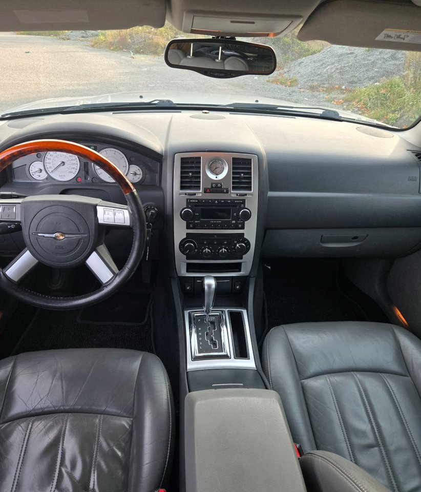 Chrysler 300C Touring 3.5 V6 Automatisk, 249hk, 2005