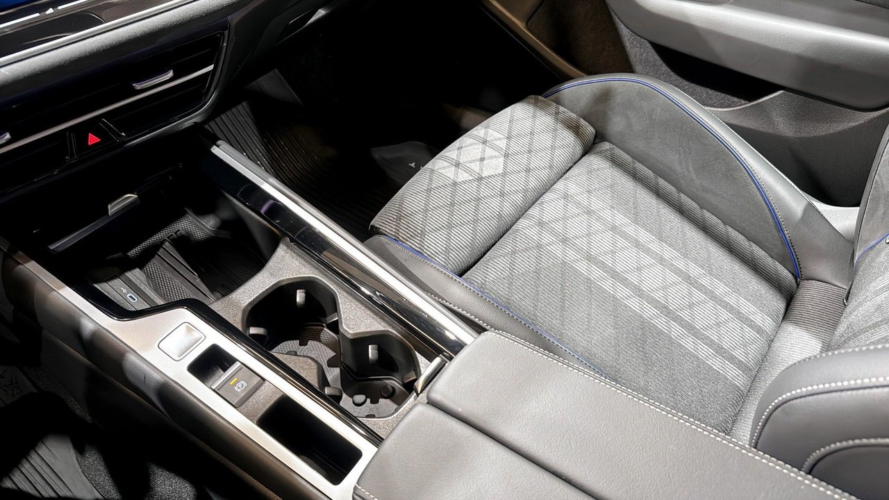 Volkswagen Passat Sportscombi 2.0 TDI DPF SCR 4Motion DSG Sekventiell, 193hk, 2025