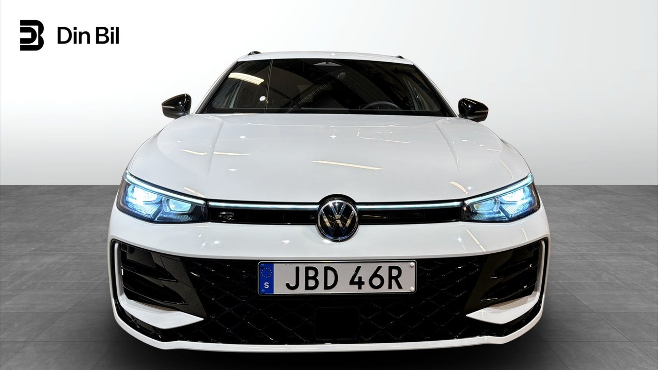 Volkswagen Passat Sportscombi 2.0 TDI DPF SCR 4Motion DSG Sekventiell, 193hk, 2025