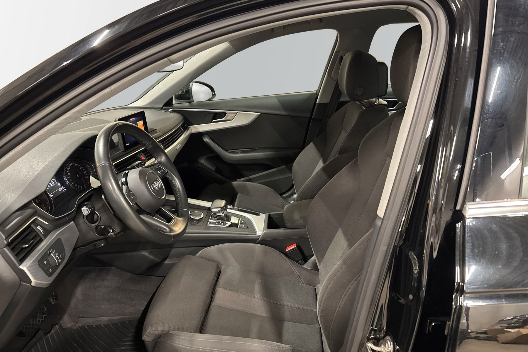 Audi A4 Avant 40 TDI quattro S Tronic, 190hp, 2019