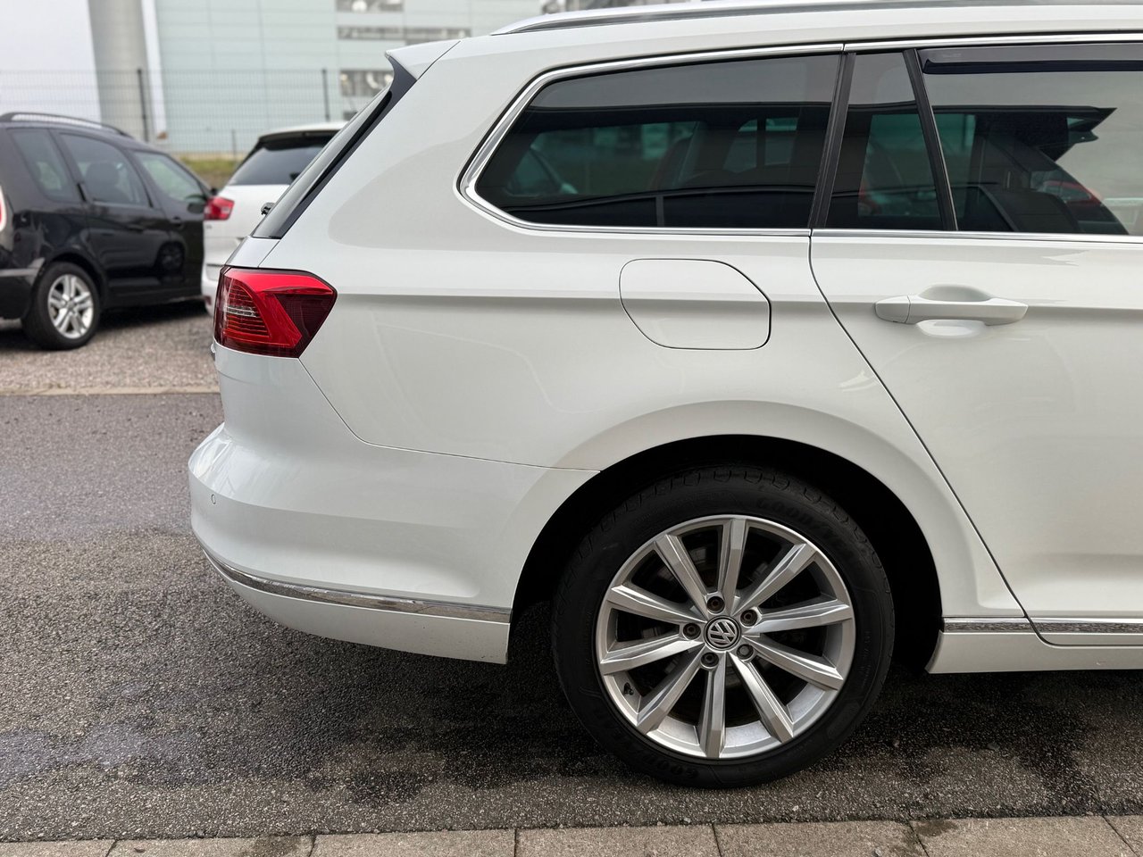 Volkswagen Passat Sportscombi 2.0 TDI DPF SCR BMT 4Motion DSG Sekventiell, 190hk, 2015