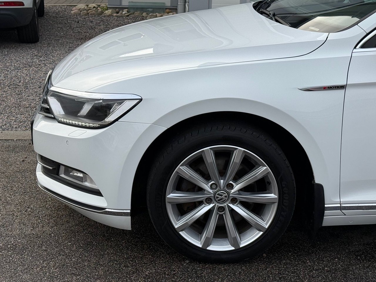 Volkswagen Passat Sportscombi 2.0 TDI DPF SCR BMT 4Motion DSG Sekventiell, 190hk, 2015