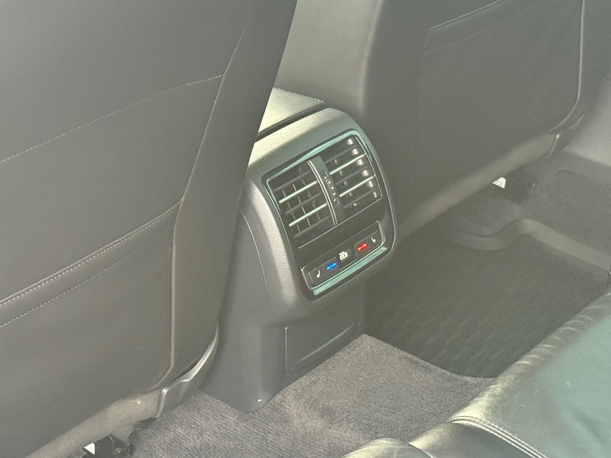 Volkswagen Passat Sportscombi 2.0 TDI DPF SCR BMT 4Motion DSG Sekventiell, 190hk, 2015