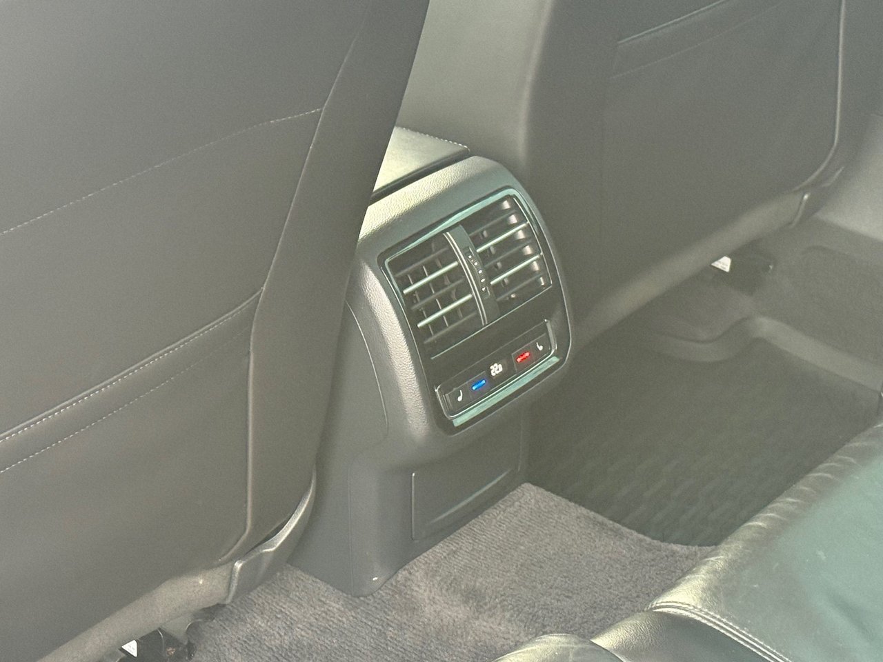 Volkswagen Passat Sportscombi 2.0 TDI DPF SCR BMT 4Motion DSG Sekventiell, 190hk, 2015