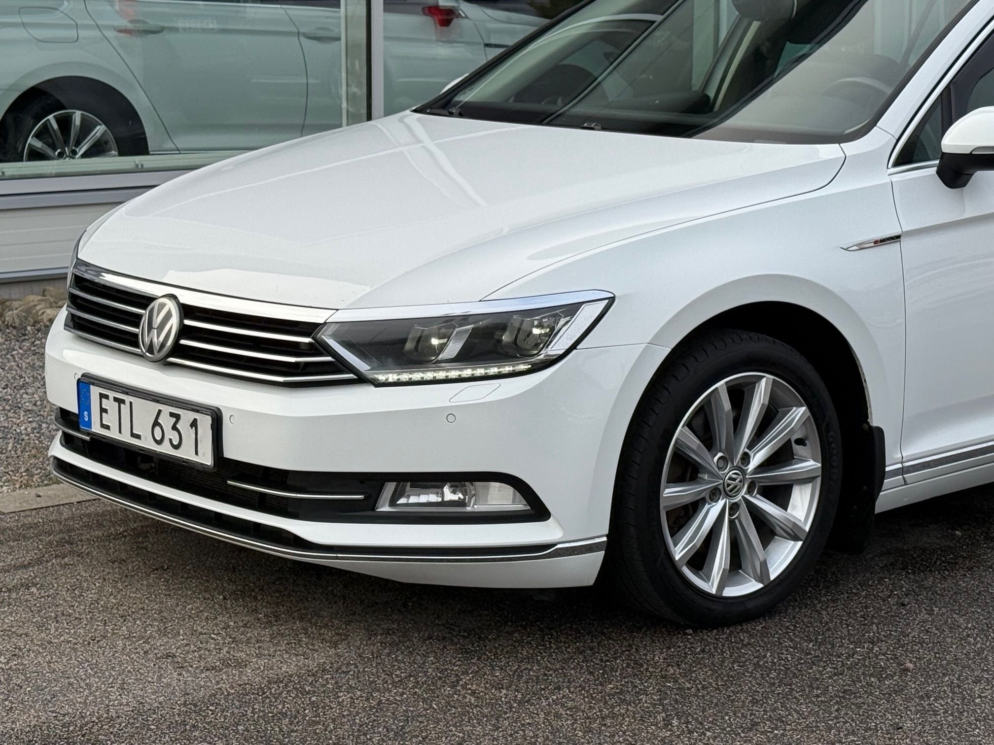 Volkswagen Passat Sportscombi 2.0 TDI DPF SCR BMT 4Motion DSG Sekventiell, 190hk, 2015